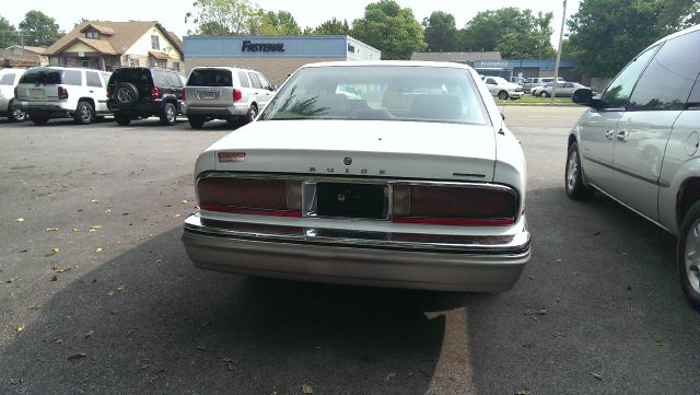 Buick Park Avenue 1996 photo 4