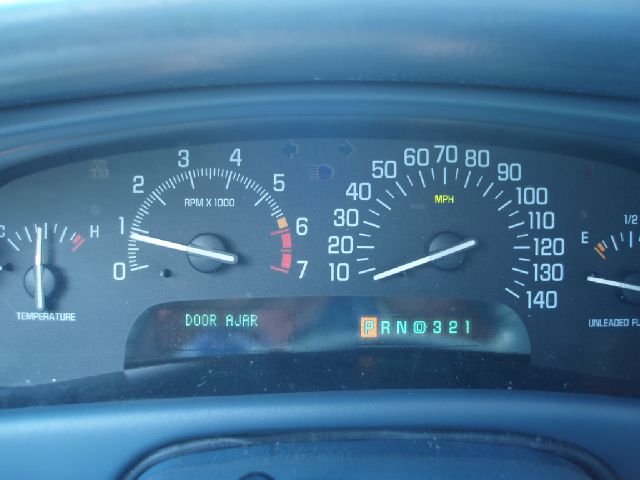 Buick Park Avenue 1997 photo 9