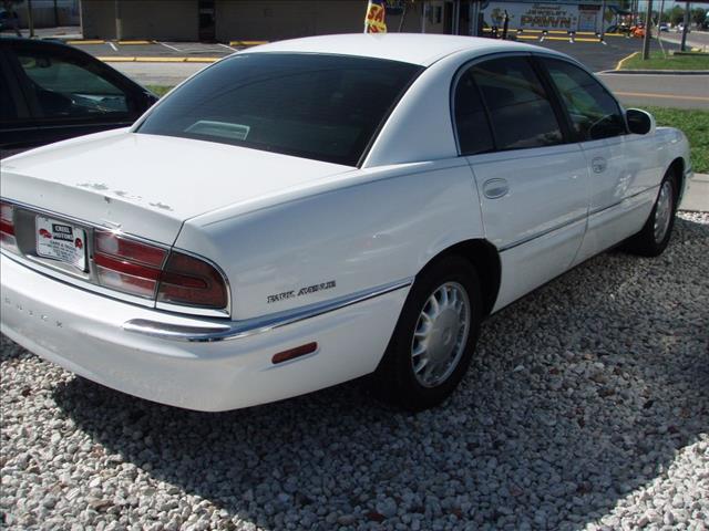 Buick Park Avenue 1997 photo 2