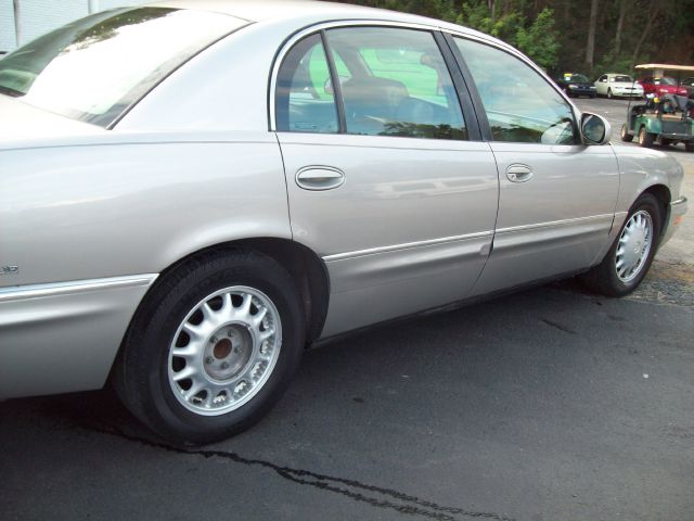 Buick Park Avenue 1998 photo 2