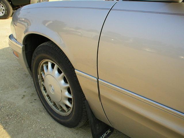 Buick Park Avenue 1998 photo 3