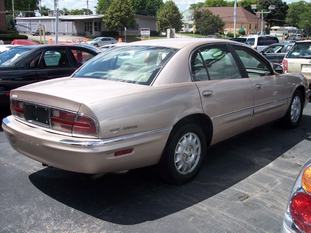 Buick Park Avenue 1999 photo 2