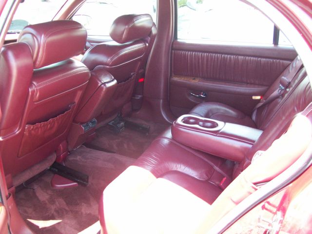 Buick Park Avenue 1999 photo 2