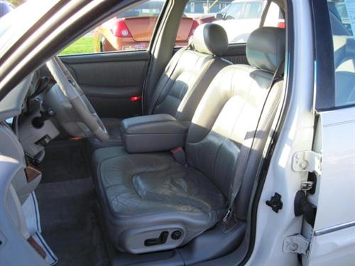 Buick Park Avenue 2000 photo 5