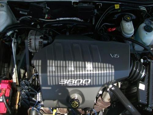 Buick Park Avenue 2000 photo 3