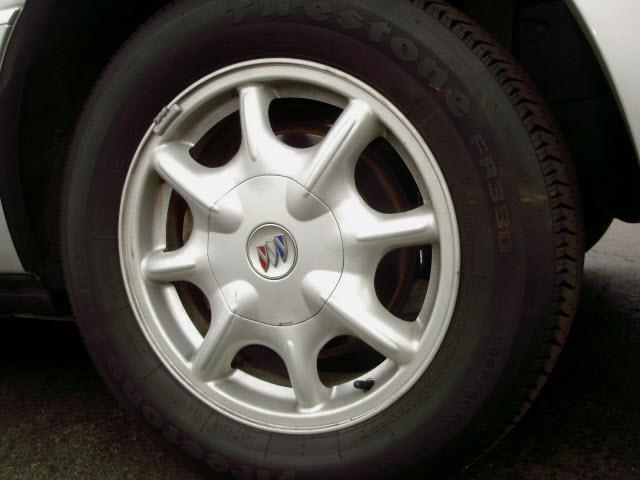 Buick Park Avenue 2000 photo 5