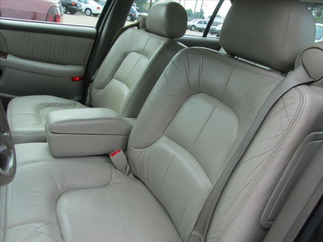Buick Park Avenue 2001 photo 4