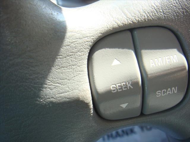 Buick Park Avenue 2001 photo 21