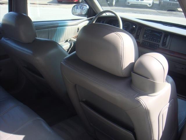 Buick Park Avenue 2001 photo 28