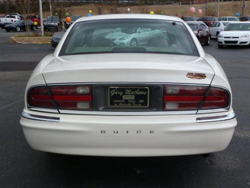 Buick Park Avenue 2002 photo 3
