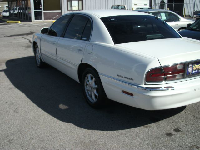 Buick Park Avenue 2002 photo 3