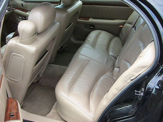 Buick Park Avenue 2002 photo 3