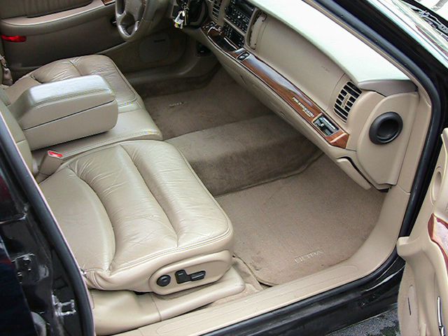 Buick Park Avenue 2002 photo 6