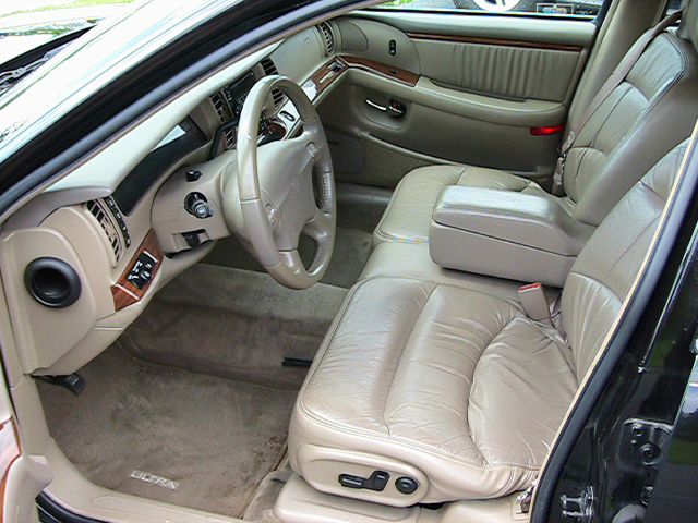 Buick Park Avenue 2002 photo 9