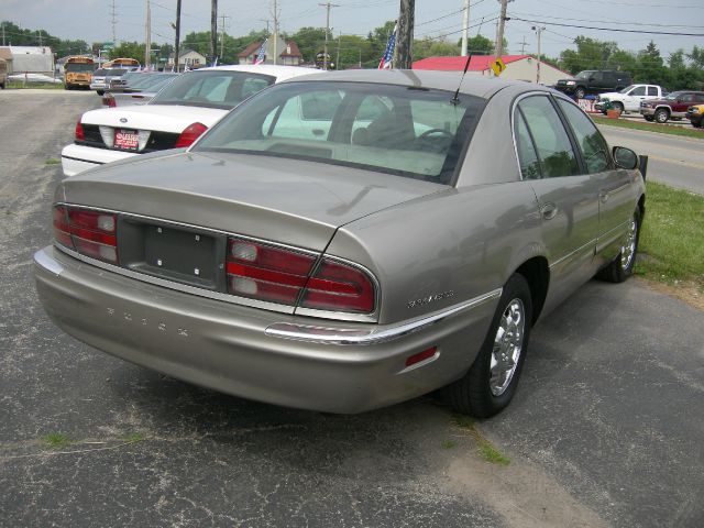 Buick Park Avenue 2002 photo 3