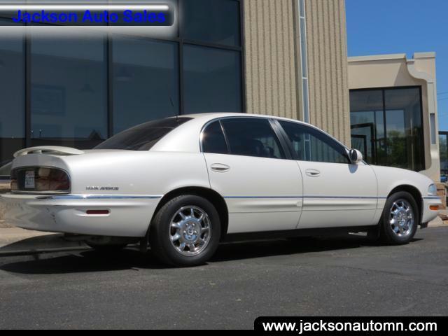 Buick Park Avenue 2002 photo 2