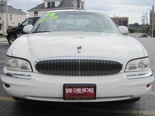 Buick Park Avenue 2002 photo 2