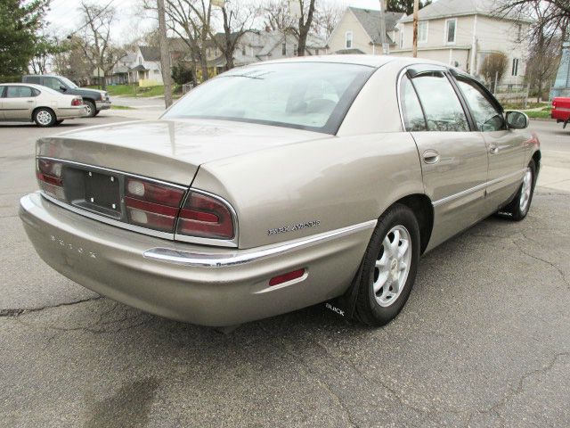 Buick Park Avenue 2002 photo 2