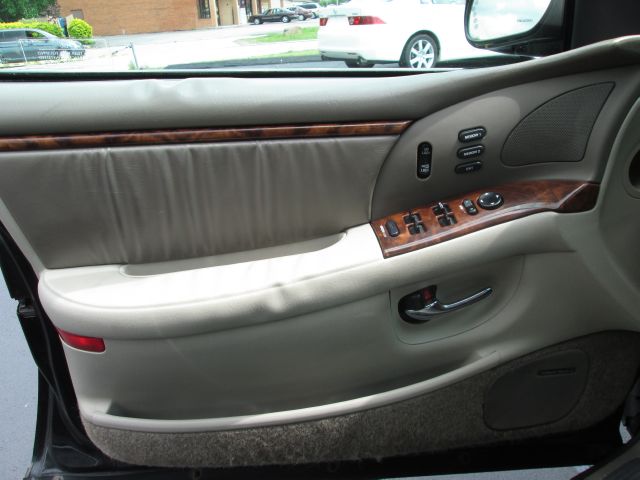 Buick Park Avenue 2003 photo 2
