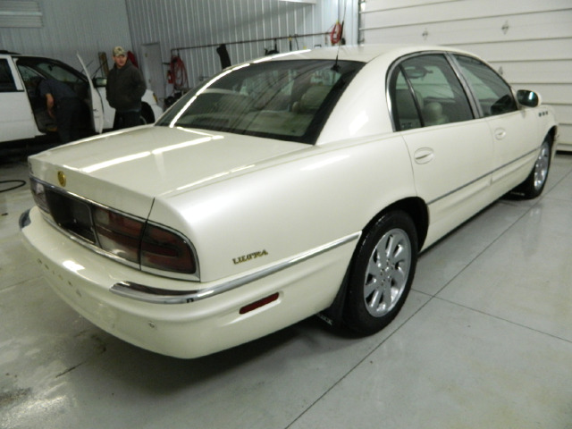 Buick Park Avenue 2003 photo 2