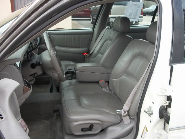 Buick Park Avenue 2004 photo 13