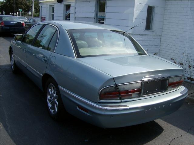 Buick Park Avenue 2005 photo 2