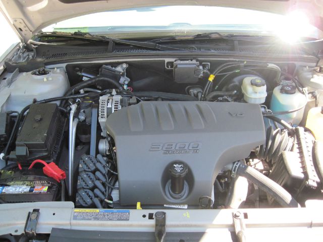 Buick Park Avenue 2005 photo 2