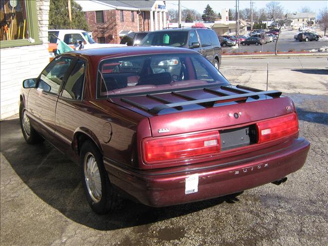 Buick REGAL 1996 photo 2