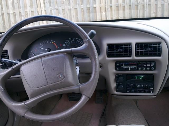Buick REGAL 1996 photo 3