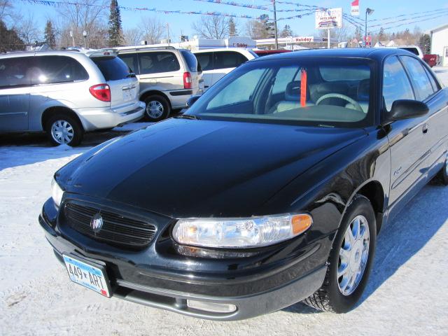 Buick REGAL XLS Sedan