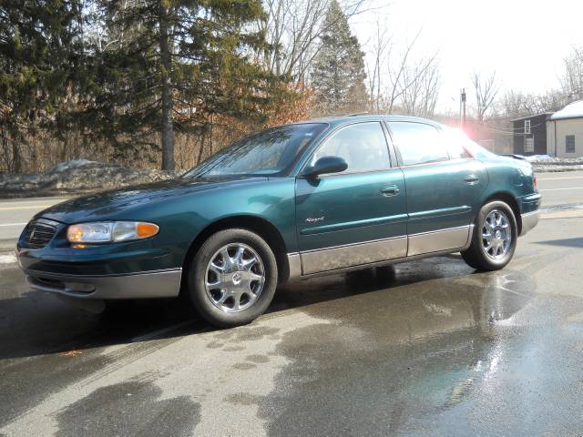 Buick REGAL 1999 photo 3