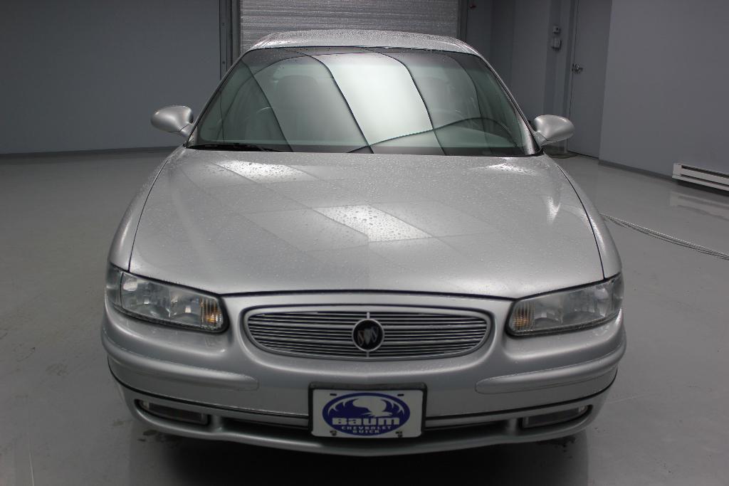 Buick REGAL 2004 photo 2