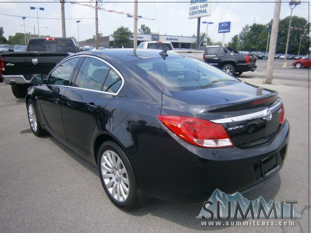 Buick REGAL 2011 photo 1