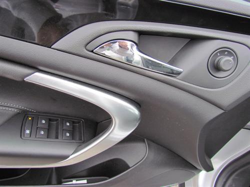 Buick REGAL 2011 photo 3