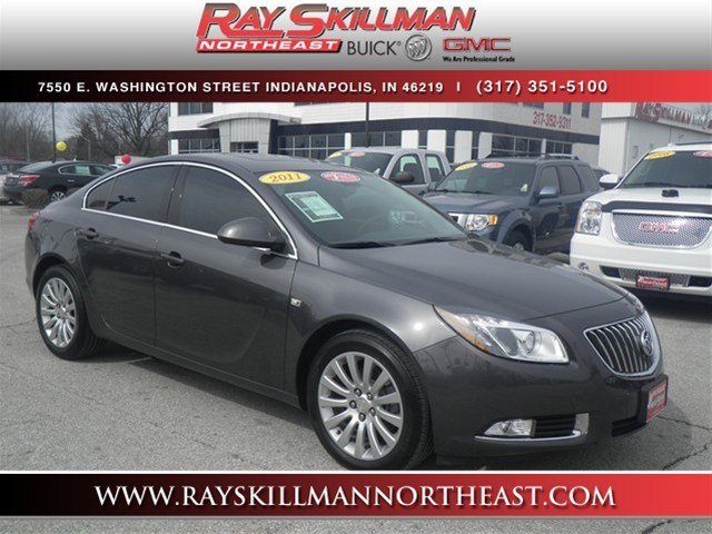 Buick REGAL SLT 5.7 HEMI 4WD W/20 INCH Wheels Unspecified