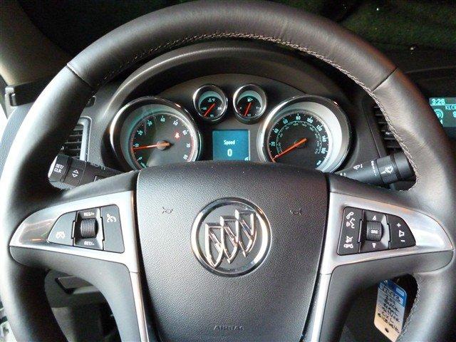 Buick REGAL 2011 photo 2