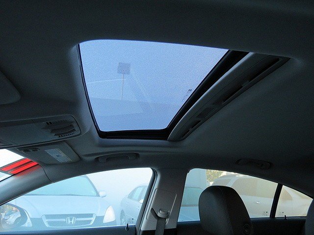 Buick REGAL 2011 photo 1