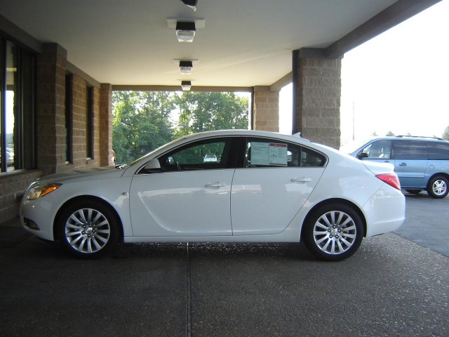 Buick REGAL 2011 photo 4