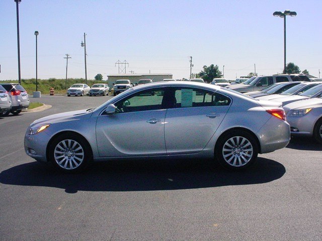 Buick REGAL Passion Hatchback Coupe 2D Unspecified