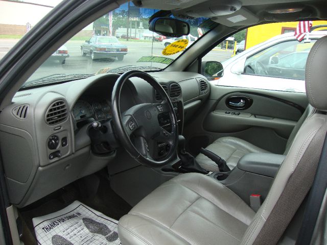 Buick Rainier 2004 photo 1