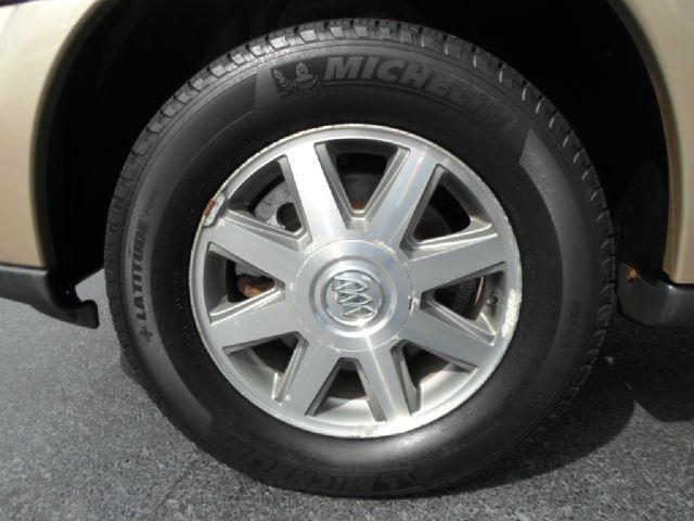 Buick Rainier 2004 photo 2