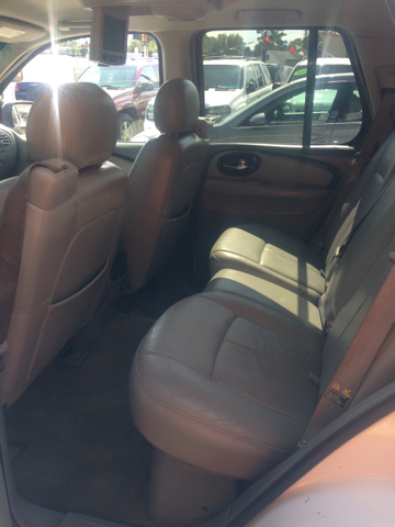 Buick Rainier 2005 photo 2