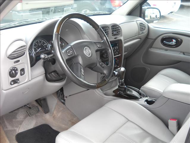 Buick Rainier 2006 photo 2