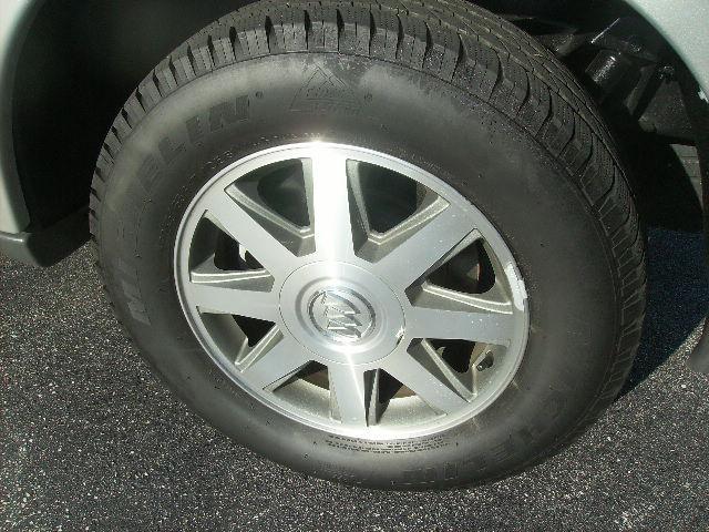 Buick Rainier 2006 photo 1