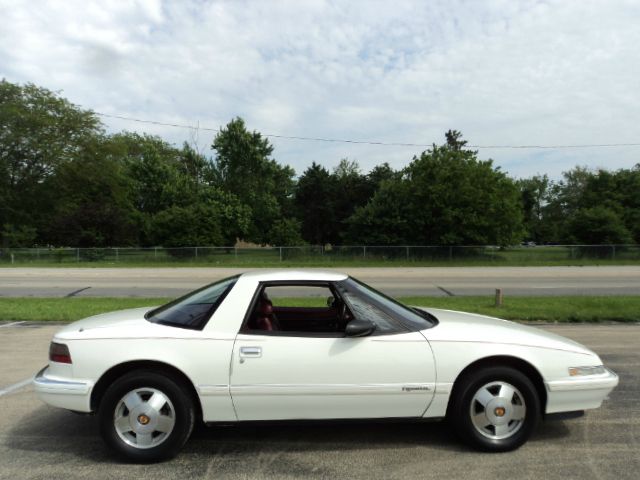 Buick Reatta 1989 photo 11