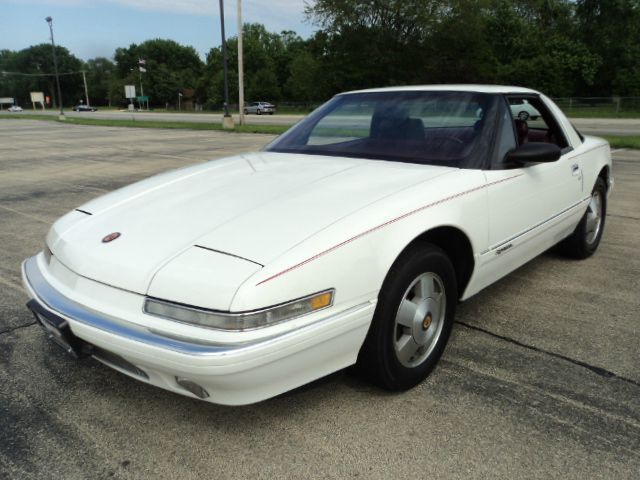 Buick Reatta 1989 photo 14