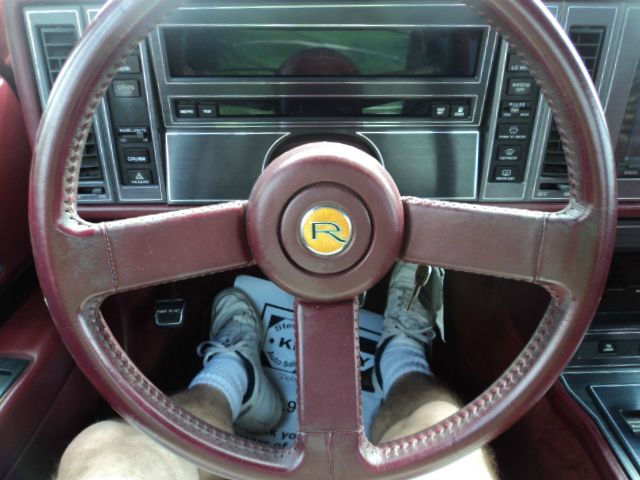 Buick Reatta 1989 photo 4