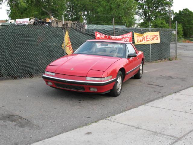 Buick Reatta 1990 photo 1