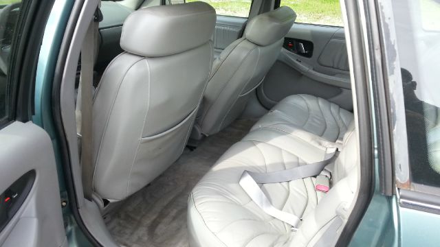 Buick REGAL 1996 photo 2