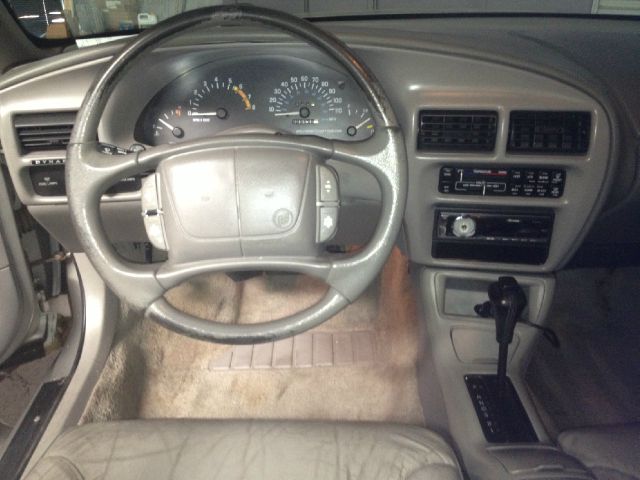 Buick REGAL 1996 photo 3